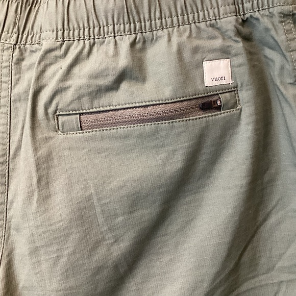Vuori Ripstop Shorts - Picture 4 of 6
